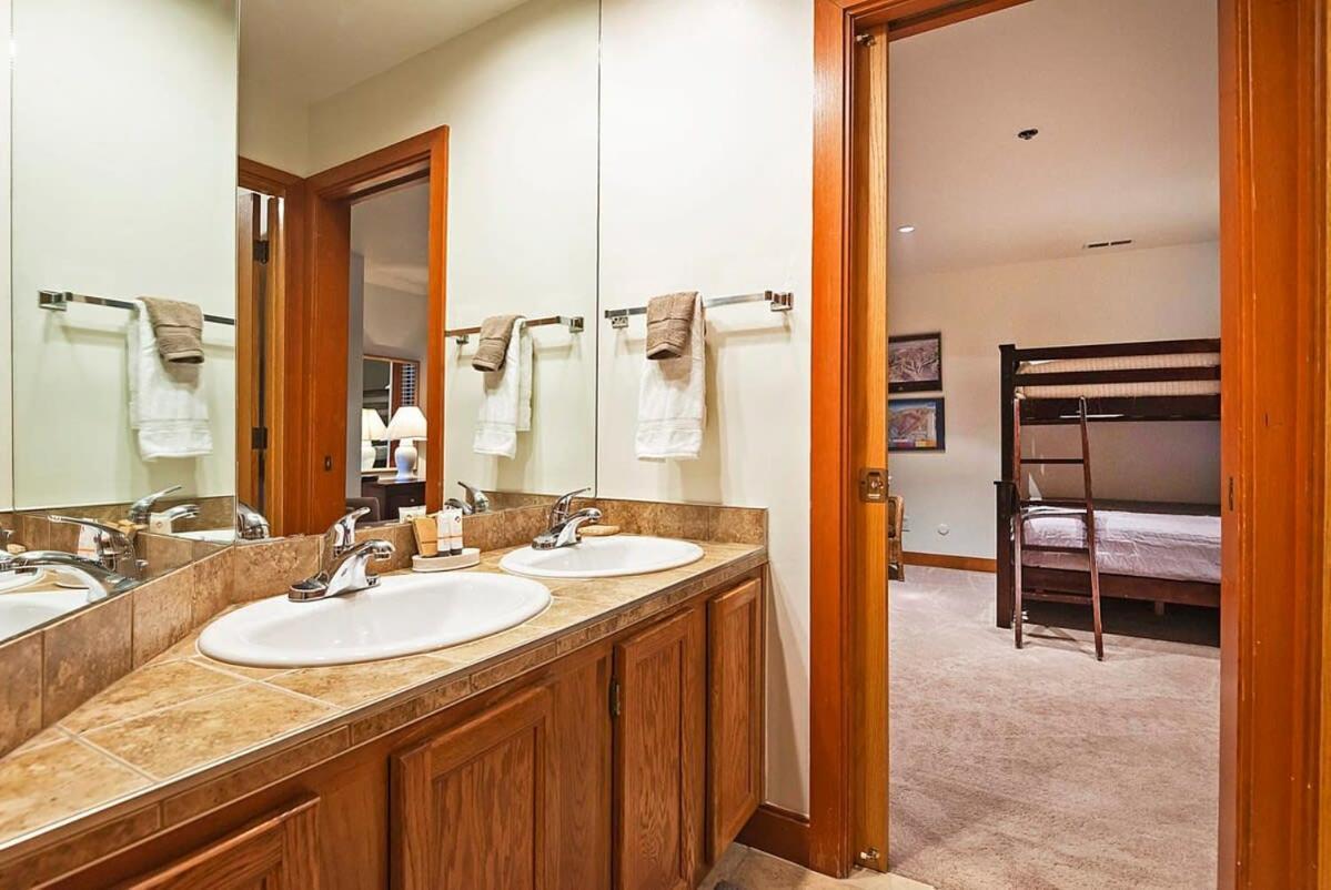 Stunning Location 2Bdr Condo Retreat Park City Luaran gambar